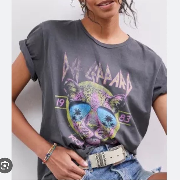 Def Leopard Graphic Tee - Picture 1 of 5